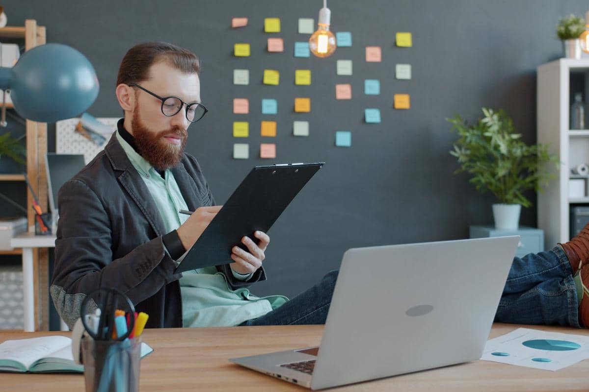 5 Cara Menerapkan Quiet Living di Kantor agar Gak Burnout