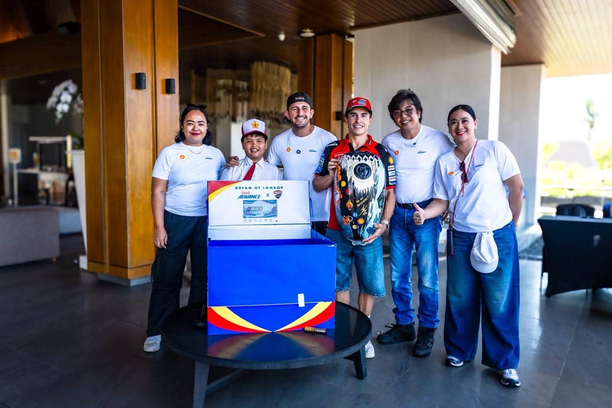 Pembalap Ducati Lenovo dan juara dunia Marc Marquez menghadiri kegiatan Shell Advance bersama masyarakat di Lombok.