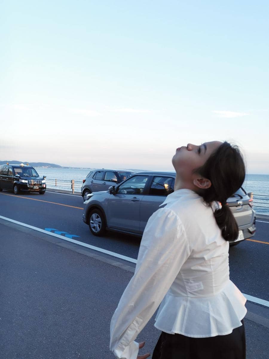 Bernadya Ribka jalan-jalan di Kota Kamakura, Jepang