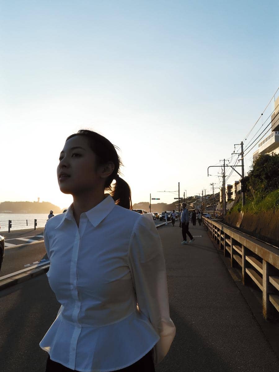Bernadya Ribka jalan-jalan di Kota Kamakura, Jepang
