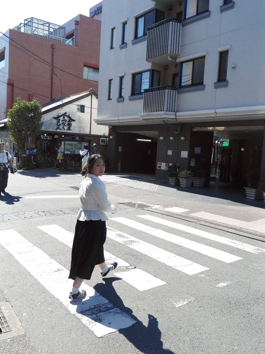 Bernadya Ribka jalan-jalan di Kota Kamakura, Jepang