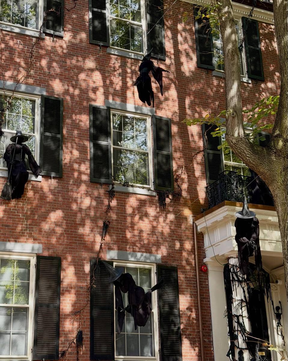 Sabrina Chairunnisa jalan-jalan di Boston