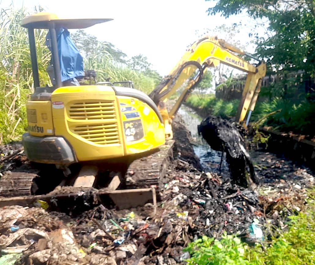 dpu, pengerukan sungai, saluran air, banjir