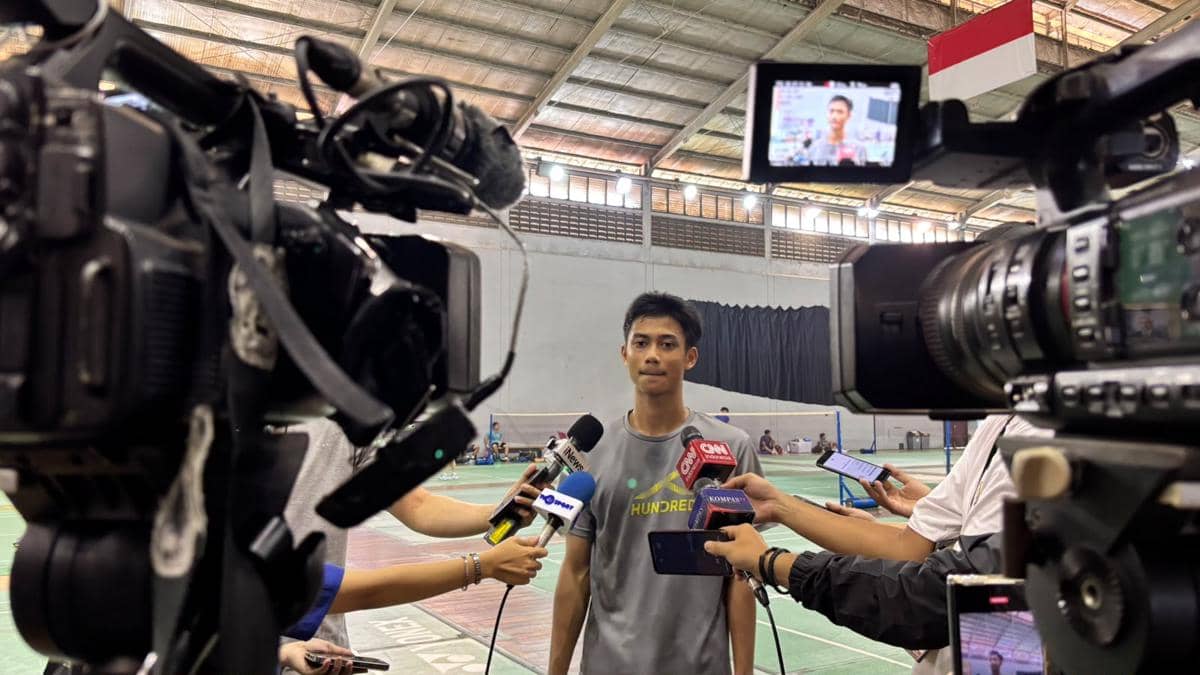 Potret Rayhan Pandu Aksara, atlet bulu tangkis Indonesia yang dipersiapkan untuk Youth Olympic Games 2026.