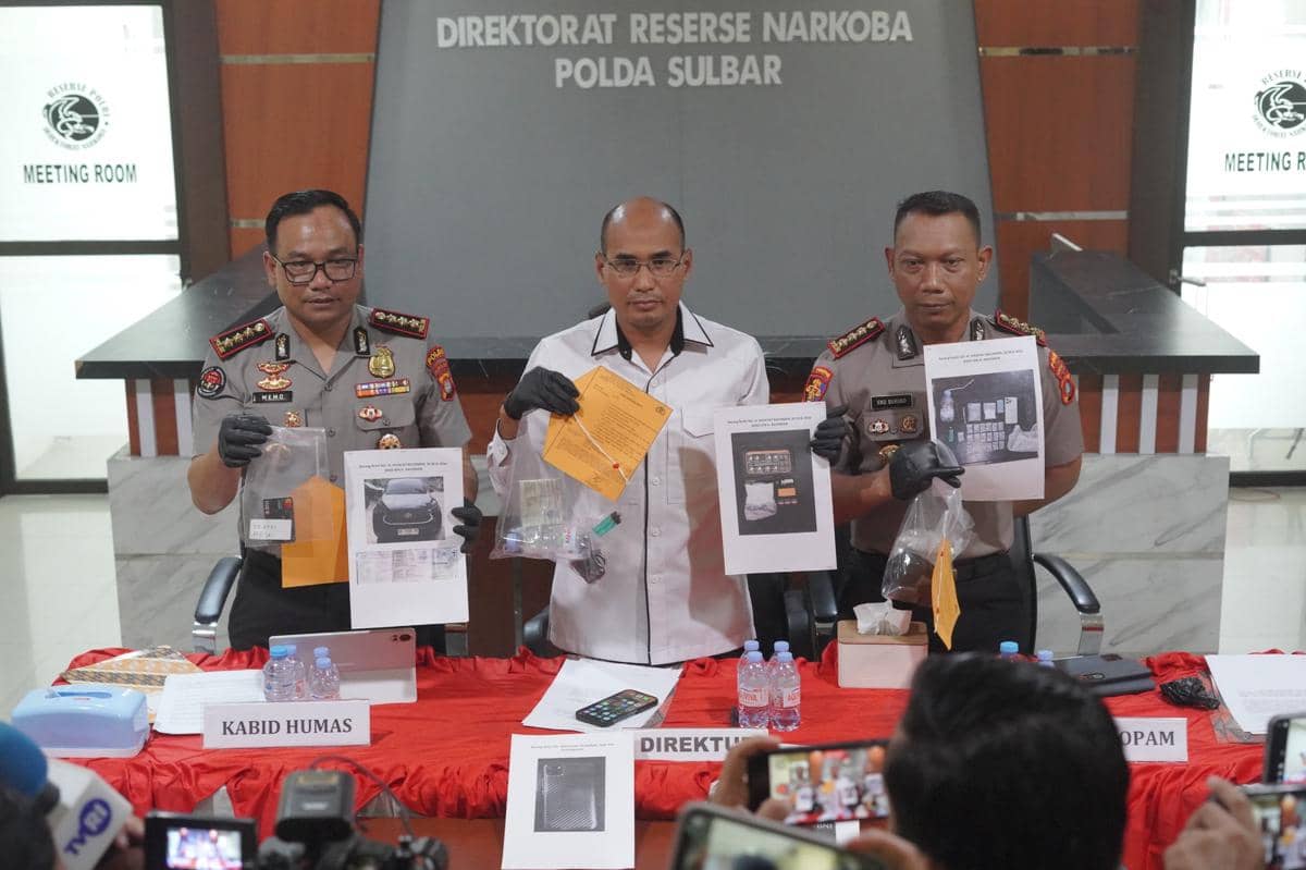 Polda Sulbar Ungkap Peredaran Sabu, Satu Polisi Diduga Terlibat