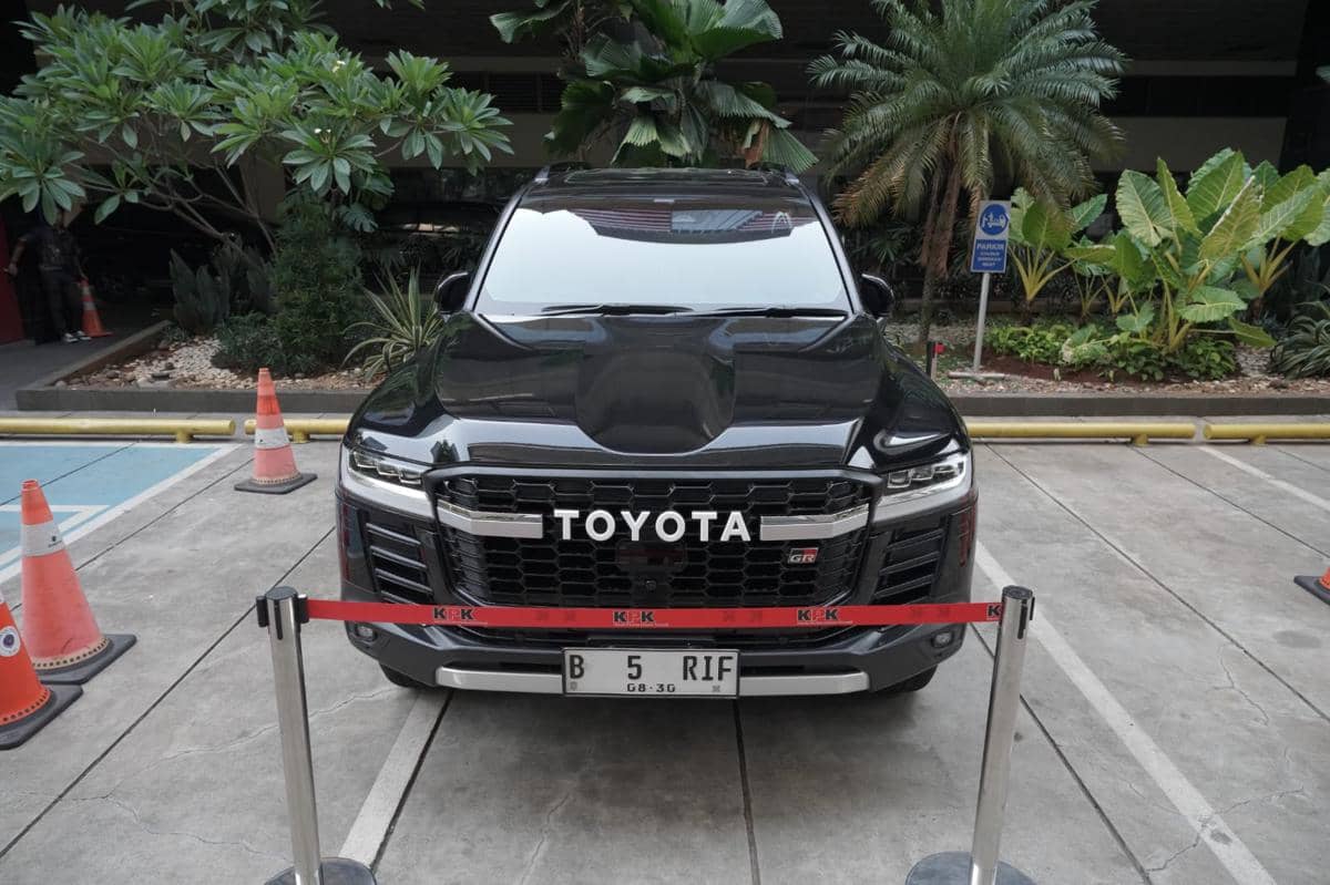 KPK Sita Land Cruiser Orang Kepercayaan Menteri Nusron Wahid