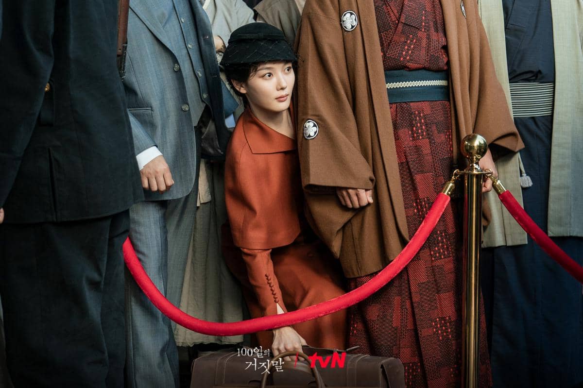 Cuplikan drama Korea 100 Days of Deception, serial produksi tvN yang ditampilkan dalam materi promosi resmi.