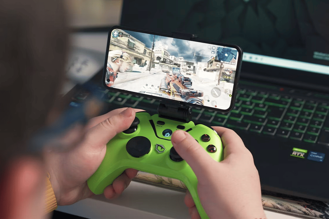 ilustrasi main game di HP