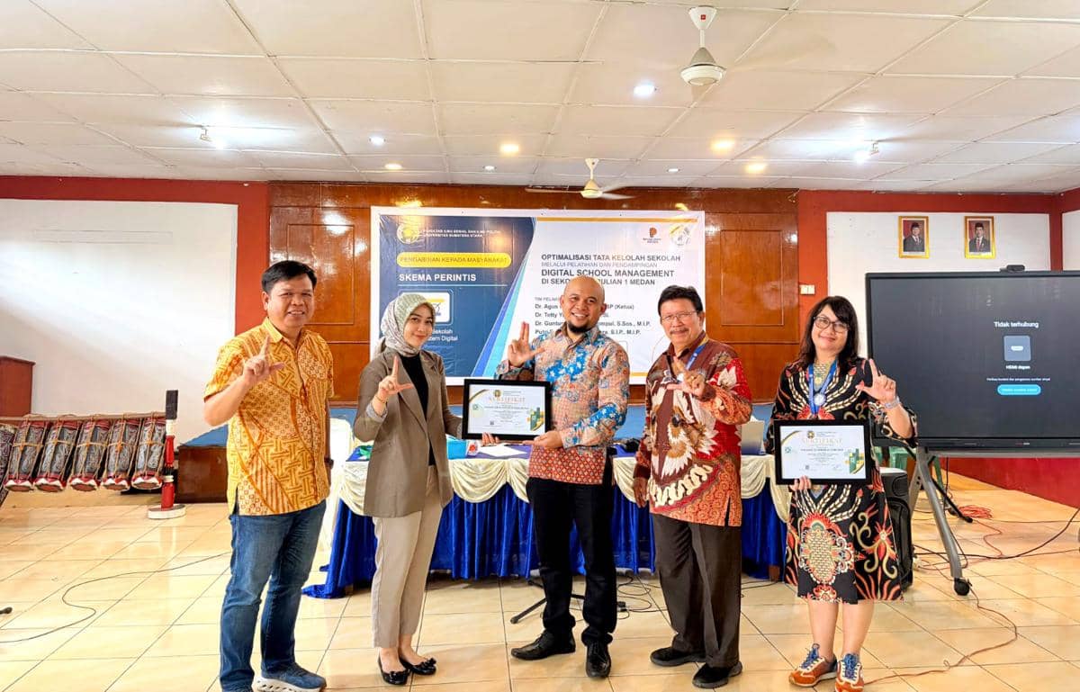 PKM di SMK Parulian, FISIP USU Dorong Optimalisasi Tata Kelola Sekolah Berbasis Digital