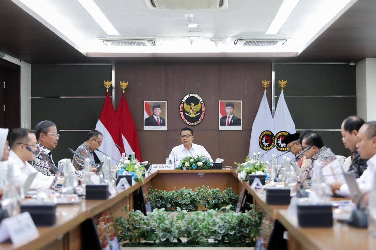 Menko Sugiono Matangkan Rencana Pendidikan Gratis, Gandeng Tiga Menteri