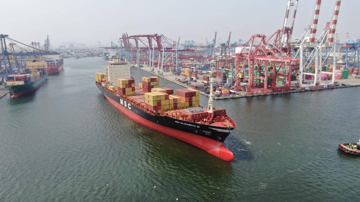 IPC TPK Buka Pelayaran Langsung dari Jakarta ke China dan Thailand