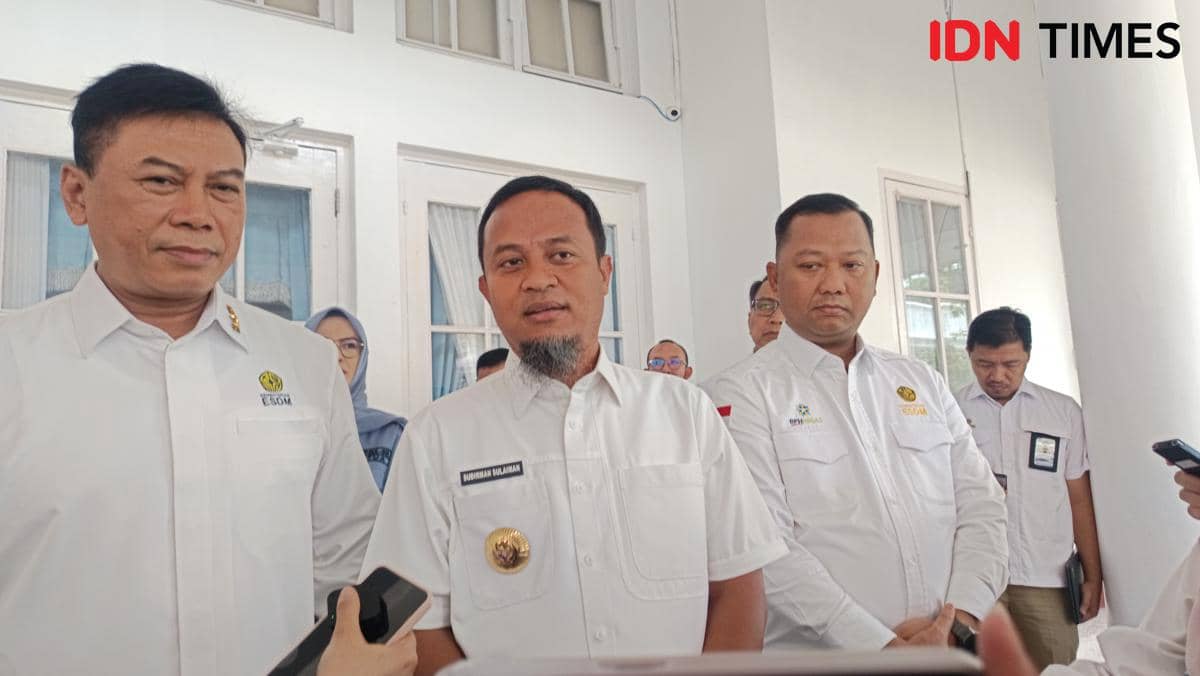 Gubernur Sulsel Sebut Antrean Solar karena Masalah Distribusi