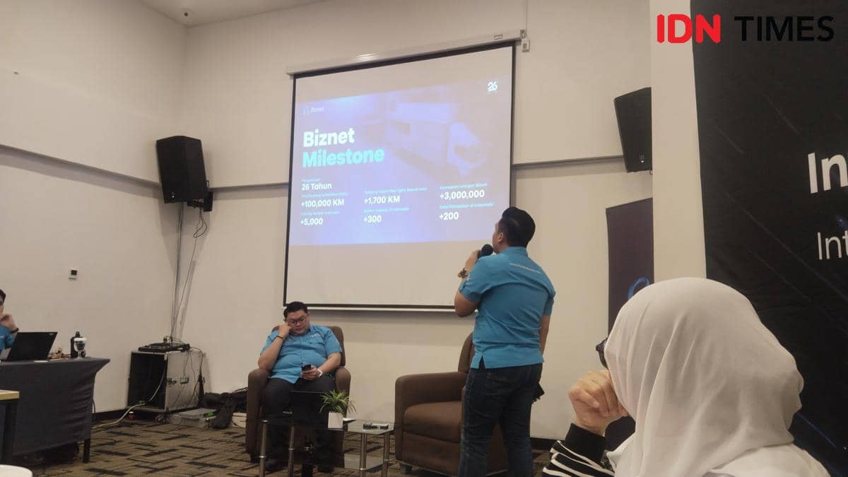 Ilustrasi yang menyertai informasi mengenai pertumbuhan jumlah pelanggan layanan internet Biznet di Sumatera Selatan.