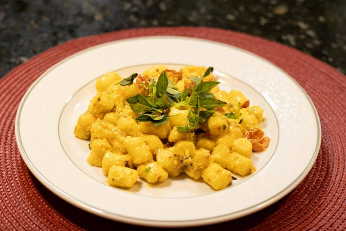 Resep Spaetzle Jerman, Mi Telur Lembut dengan Mentega