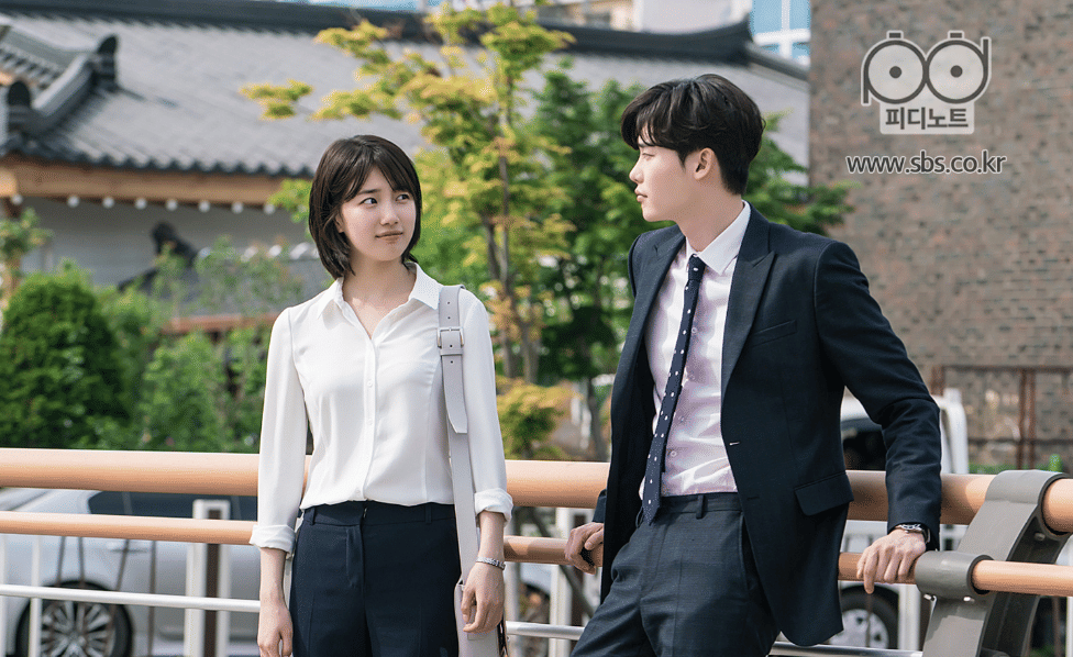 Bae Suzy dan Lee Jong Suk di drama While You Were Sleeping