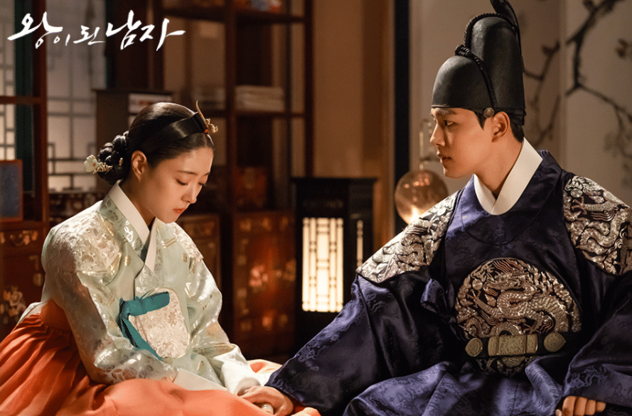 Lee Se Young dan Yeo Jin Goo di drama The Crowned Clown