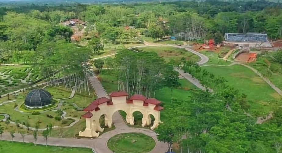 potret Kebun Raya Indrokilo