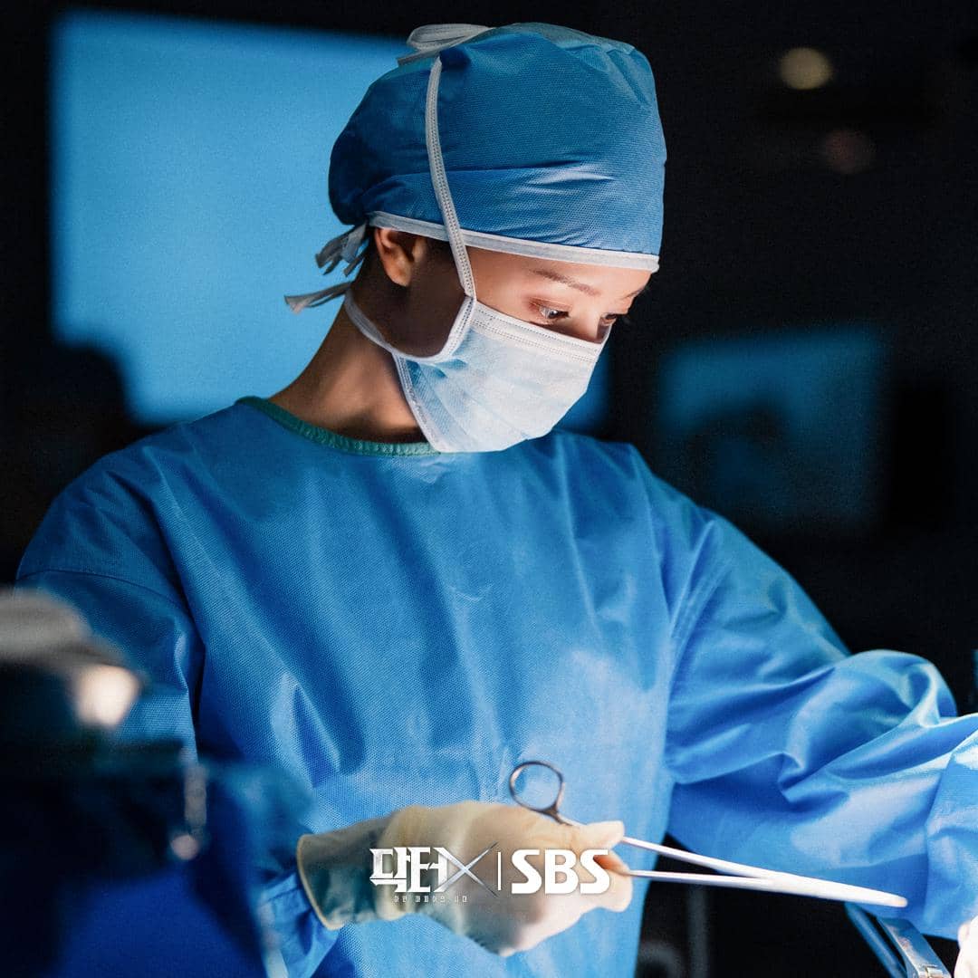 Kim Ji Won di Doctor X: Mafia in White