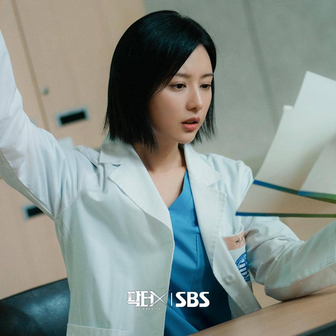 Kim Ji Won di Doctor X: Mafia in White