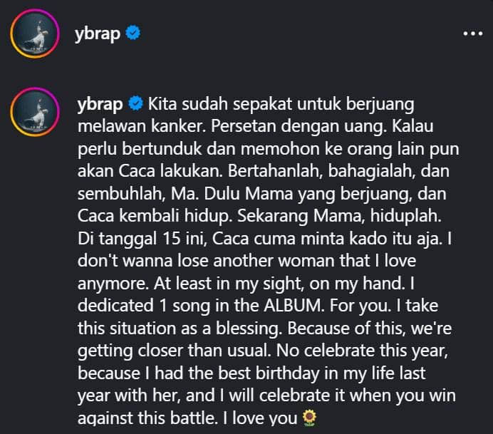 Potret Reza Arap dalam unggahan Instagram @ybrap, mengenakan busana kasual dan menatap ke arah kamera.