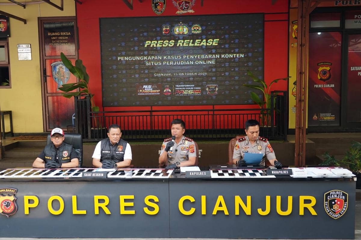 Markas Judol Berkedok Vila di Cianjur Digerebek, 9 Orang Diciduk!