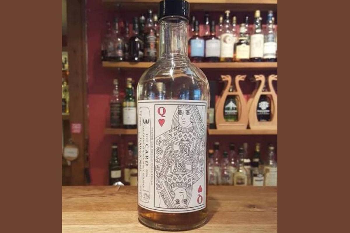ilustrasi Ichiro’s Malt Hanyu ‘Queen of Hearts Card’ French Oak Cognac Wood Finish Single Malt Whisky