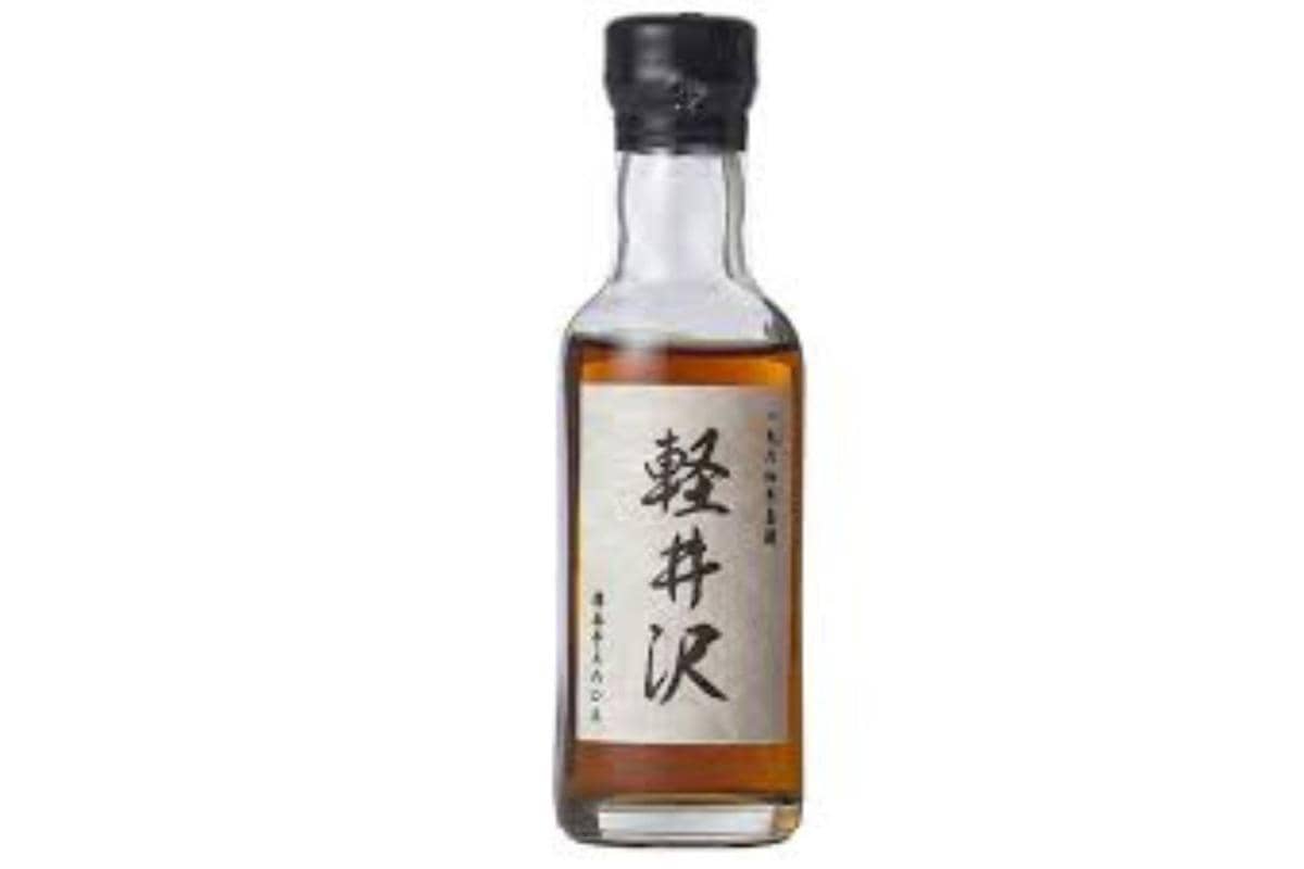 ilustrasi Karuizawa 48 Year Old Single Cask Malt Whisky