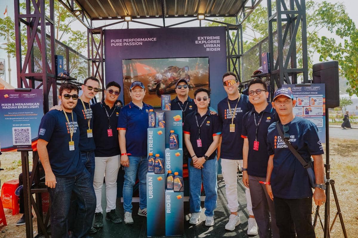 Repsol Bawa Teknologi Balap ke Pelumas Motor Harian