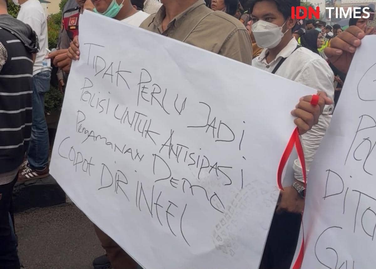 Demonstrasi koalisi pers di Sumsel menyikapi kasus kekerasan terhadap dua jurnalis di kota Palembang