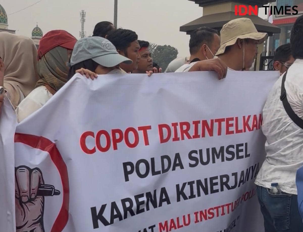 Demonstrasi koalisi pers di Sumsel menyikapi kasus kekerasan terhadap dua jurnalis di kota Palembang