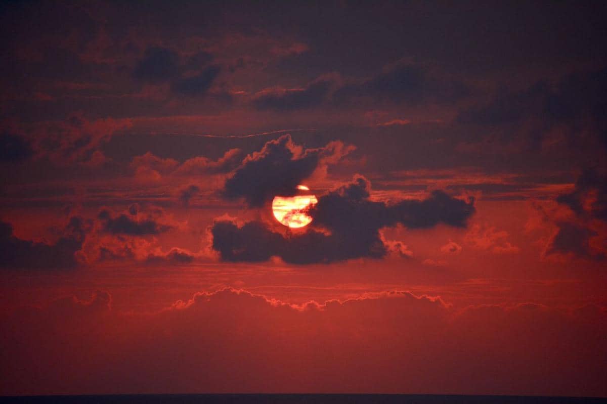 3 Fakta Aerosol Karhutla, Partikel Kecil yang Bikin Langit Merah