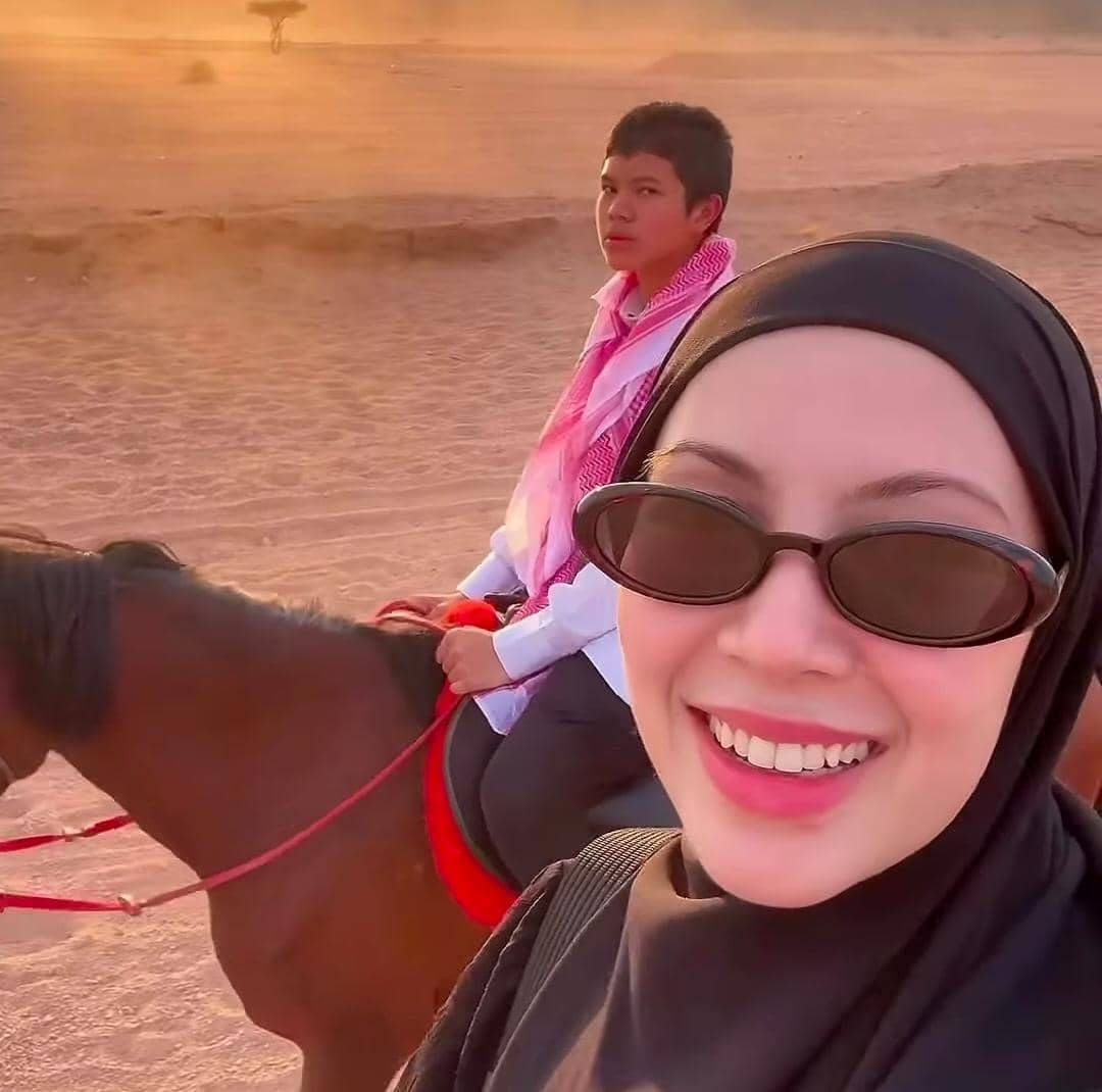 Ratna Galih hadiri wisuda program overseas anak di UIM