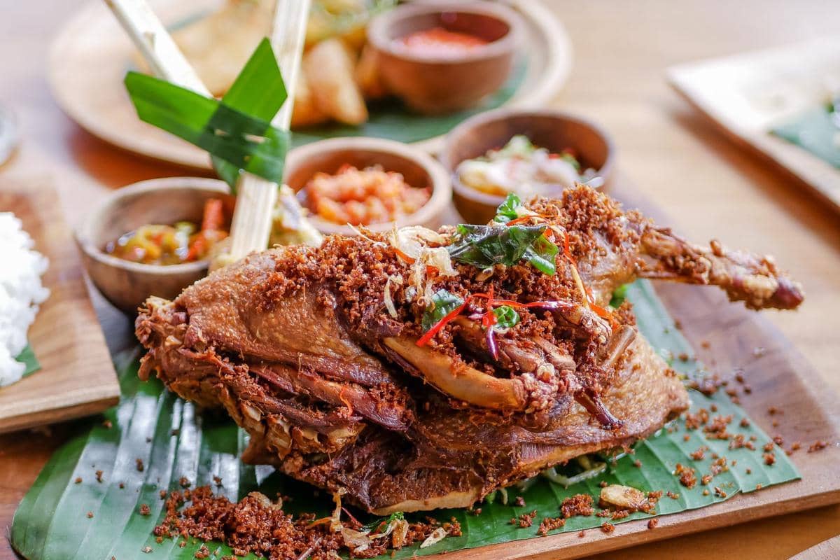 ilustrasi bebek goreng