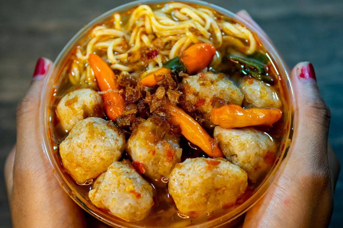 Apa Kuliner Pedas Terpopuler di Surabaya? Ini 4 Pilihan Grab Bintang 5