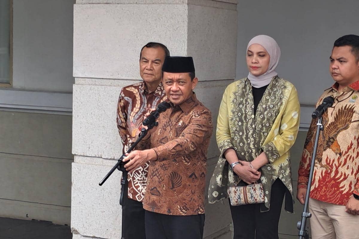 Atasi Antrean BBM di Bali, Bahlil Minta Pertamina Gandakan Kapal