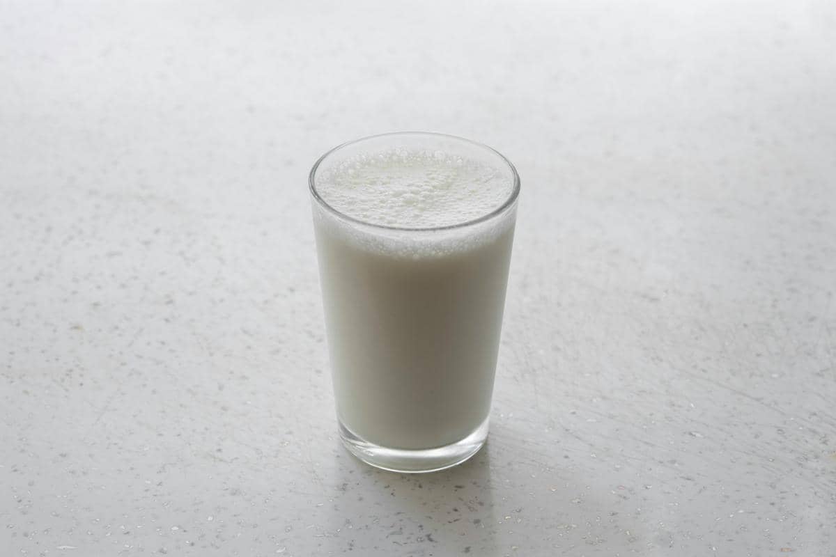 ilustrasi susu hangat