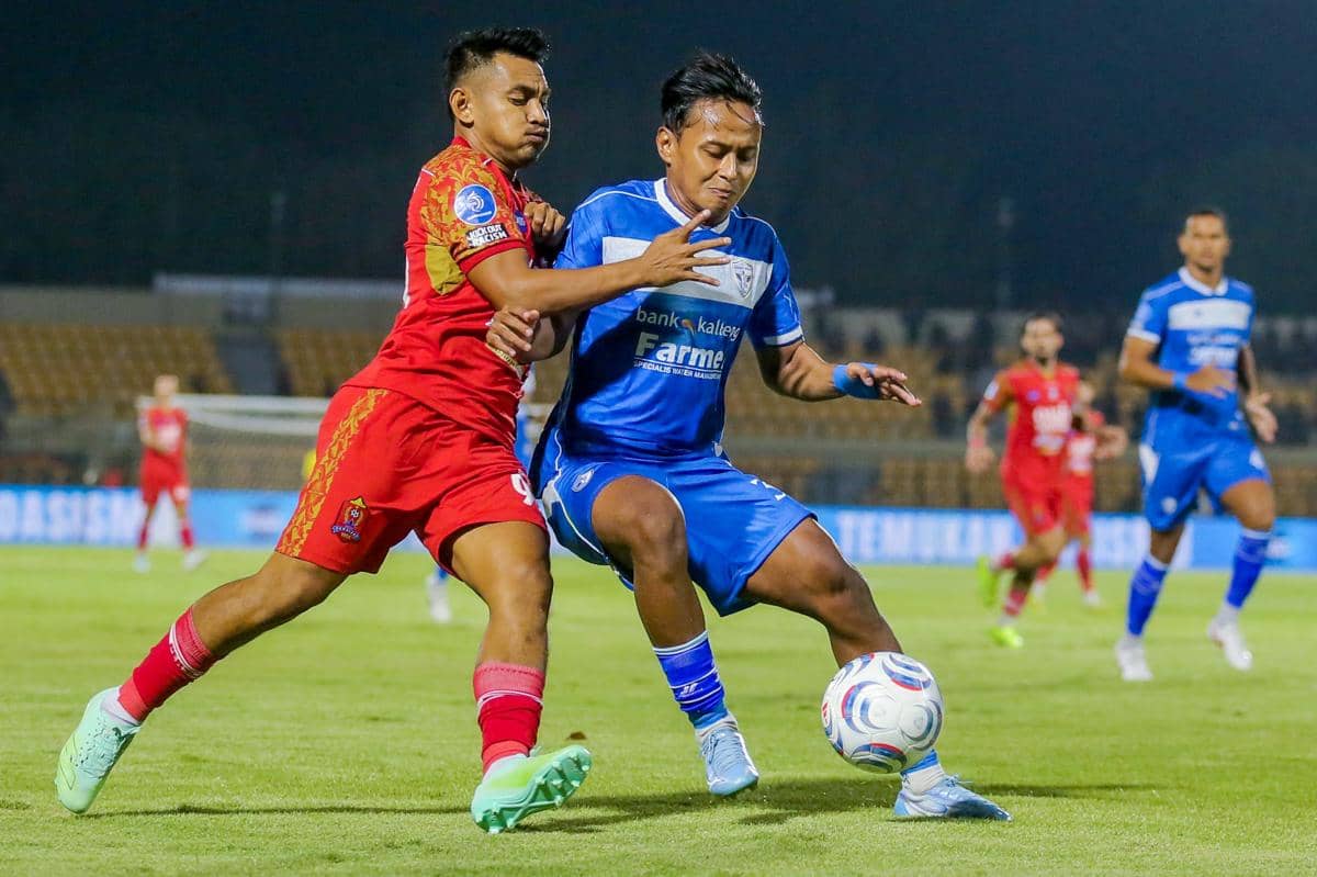 antarafoto-isenmulang-fc-menang-atas-persijap-jepara-1792167799.jpg