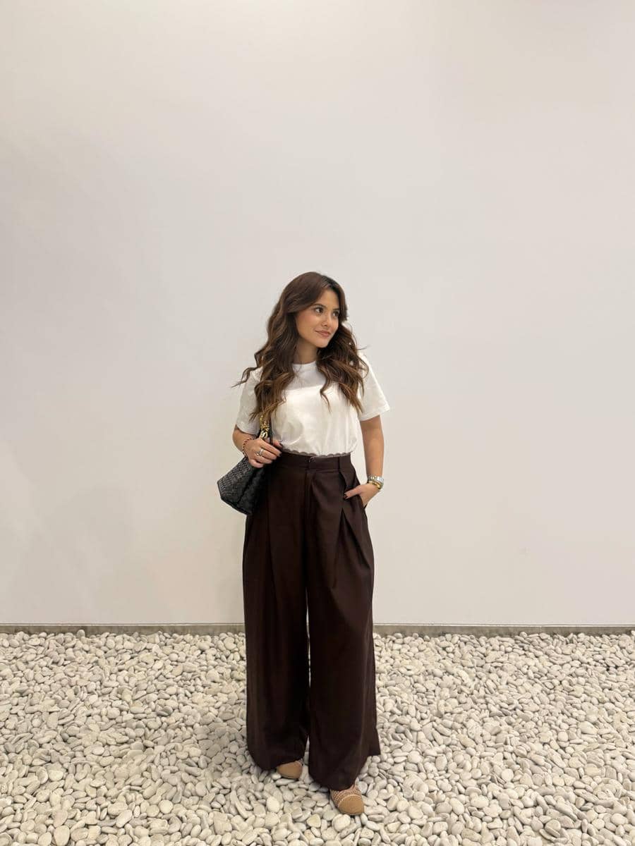 outfit nuansa coklat ala Marsha Aruan