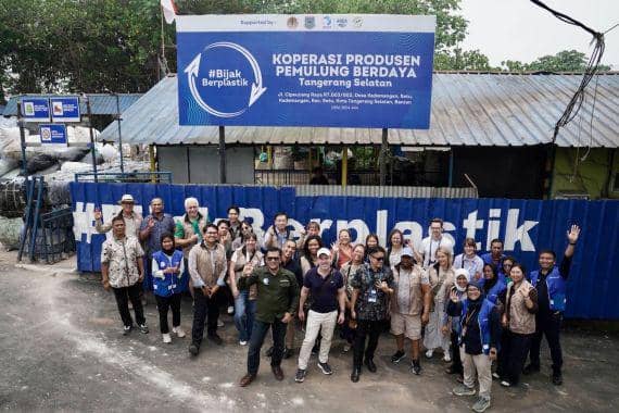13 Delegasi Kunjungi Koperasi Pemulung Berdaya, Pelajari Pengelolaan Sampah Plastik