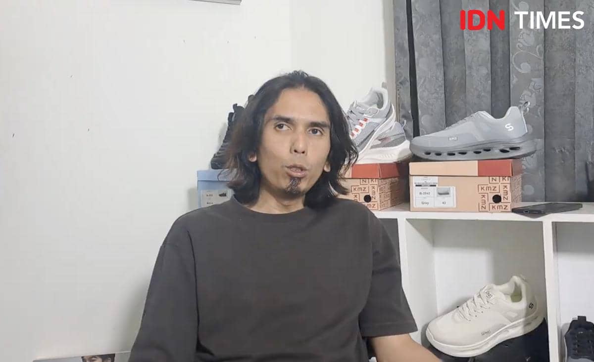 Founder Sixtynine Project, jenama alas kaki lokal asal Bandung, Taufik Maulana Saputra. (IDN Times/Azzis Zulkhairil)