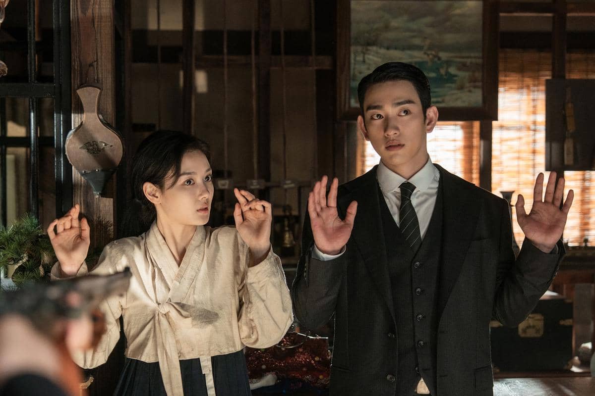 5 Perhatian Tae Woong pada Ga Kyung di 100 Days of Deception