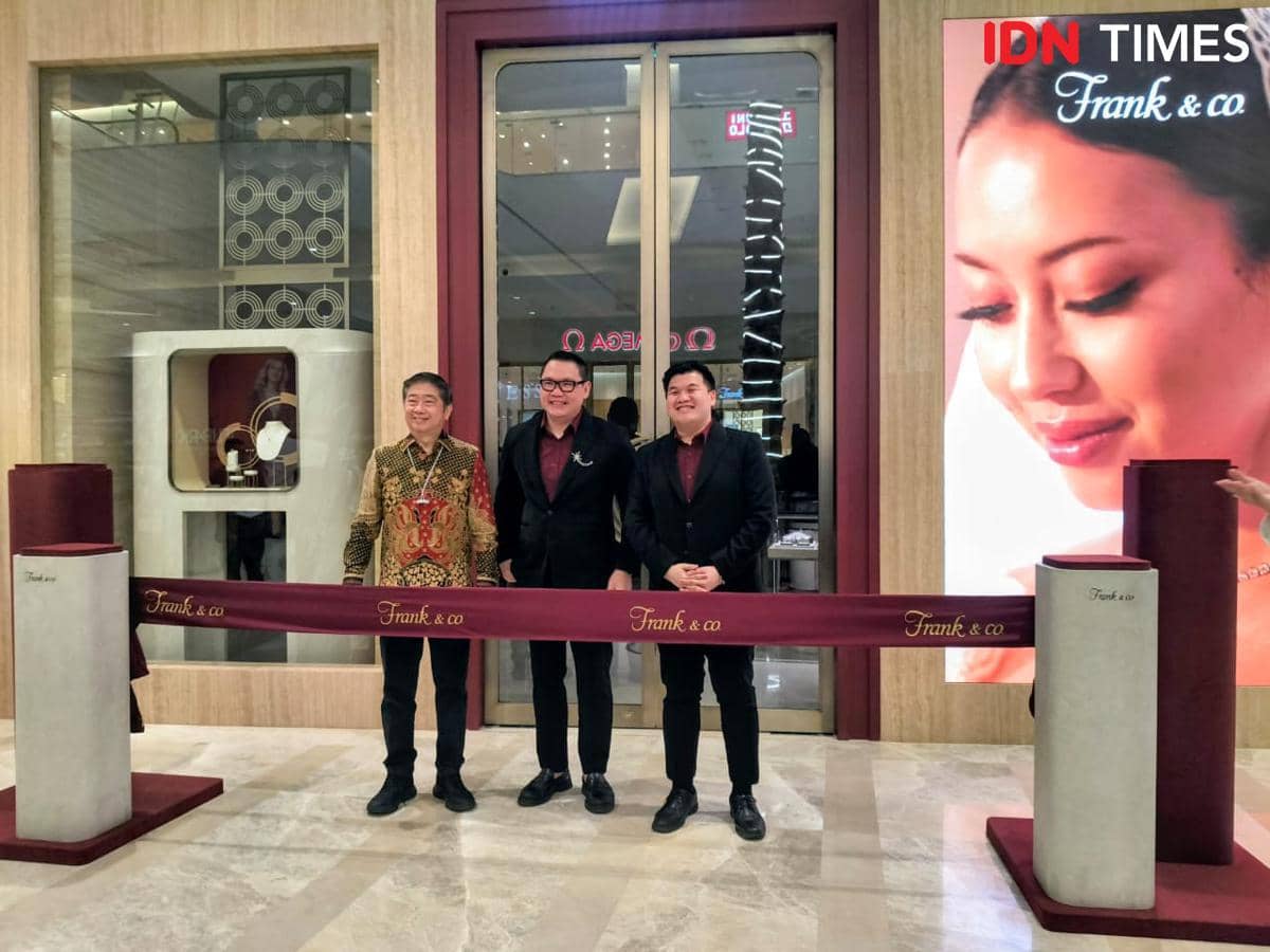 Suasana pembukaan butik baru Frank&co. di Delipark Mal Medan pada Jumat, 16 Oktober 2026 secara resmi.