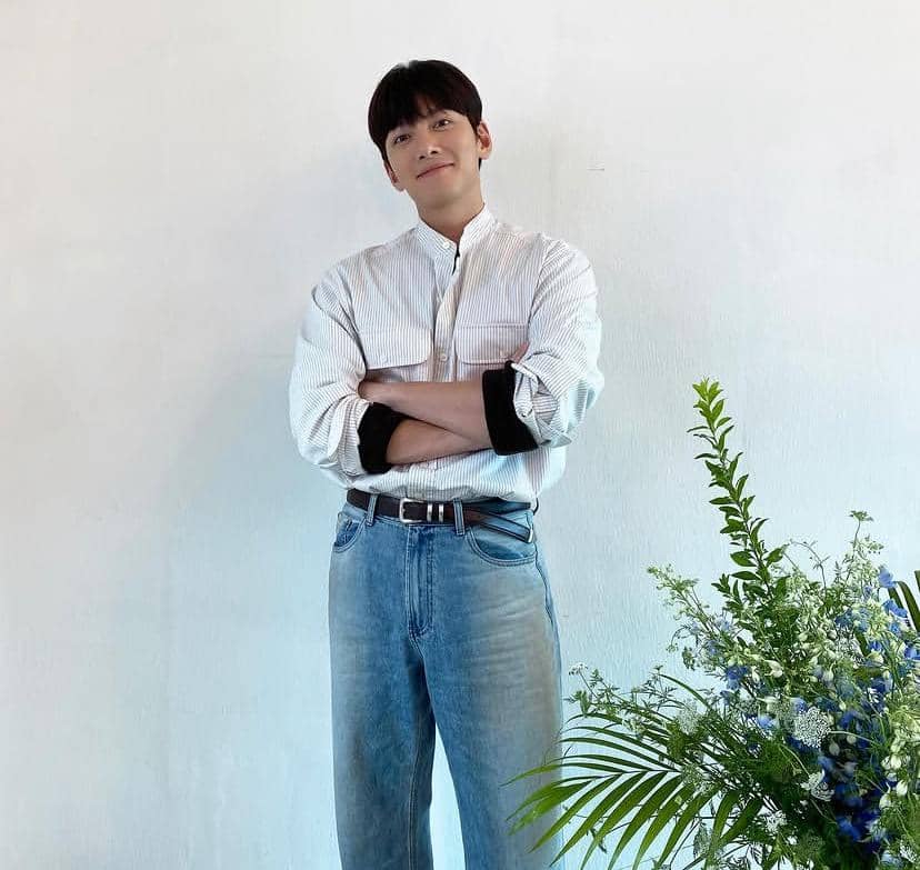 Potret aktor Korea Selatan Ji Chang Wook dalam unggahan terbaru di akun Instagram miliknya.