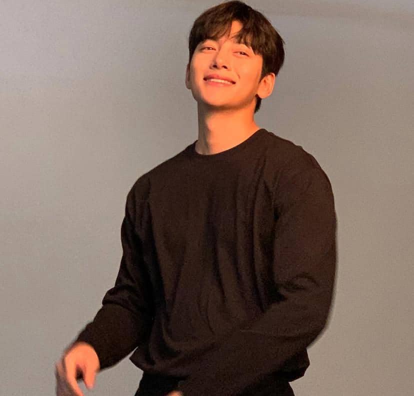 Potret aktor Korea Selatan Ji Chang Wook dalam unggahan pada akun Instagram pribadi miliknya, jichangwook.