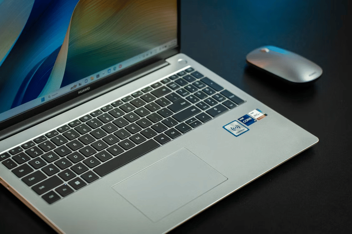 ilustrasi laptop
