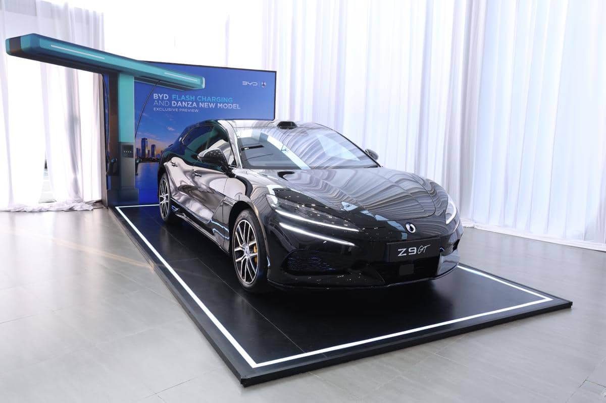 Mobil Danza Z9GT dengan desain eksterior modern, model kendaraan yang dibanderol seharga Rp2,25 miliar.
