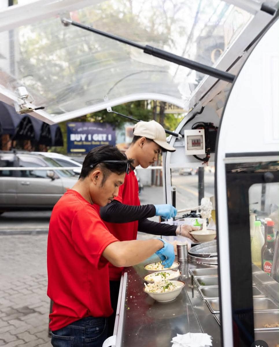Bubur Ayam Jagoan, Spot Sarapan Unik di Bandar Lampung