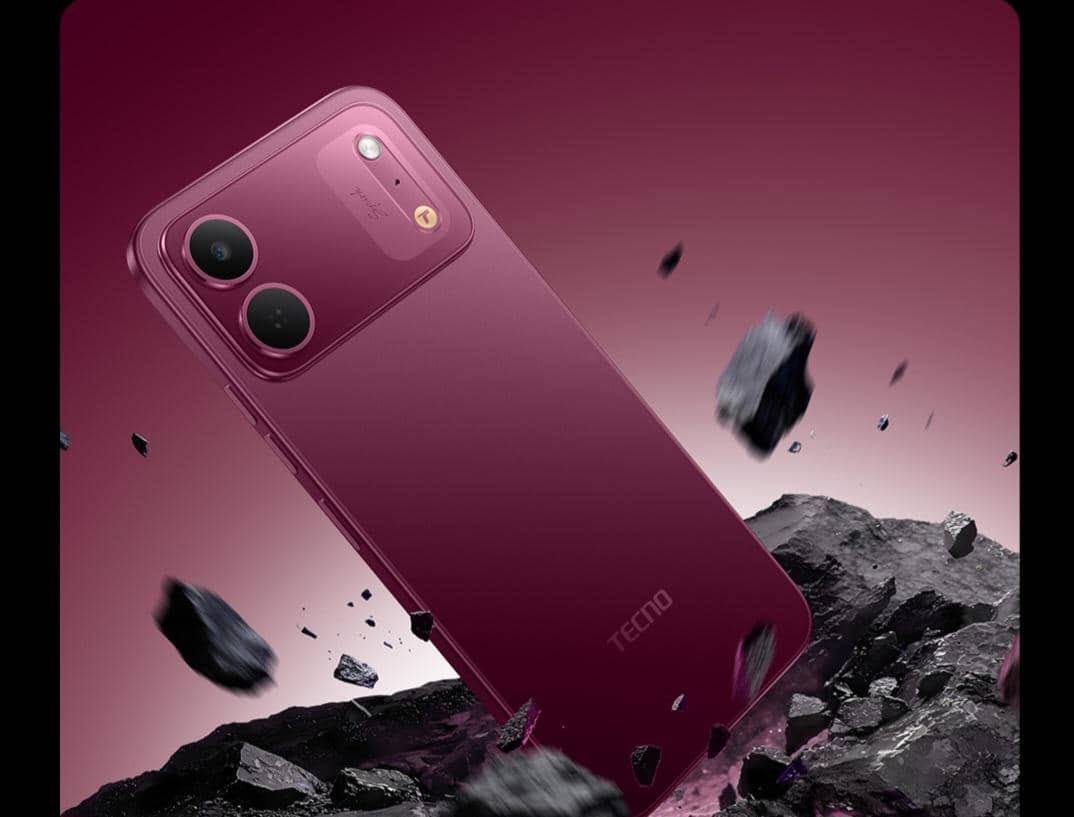 ilustrasi TECNO Spark 50C yang tahan benturna benda keras