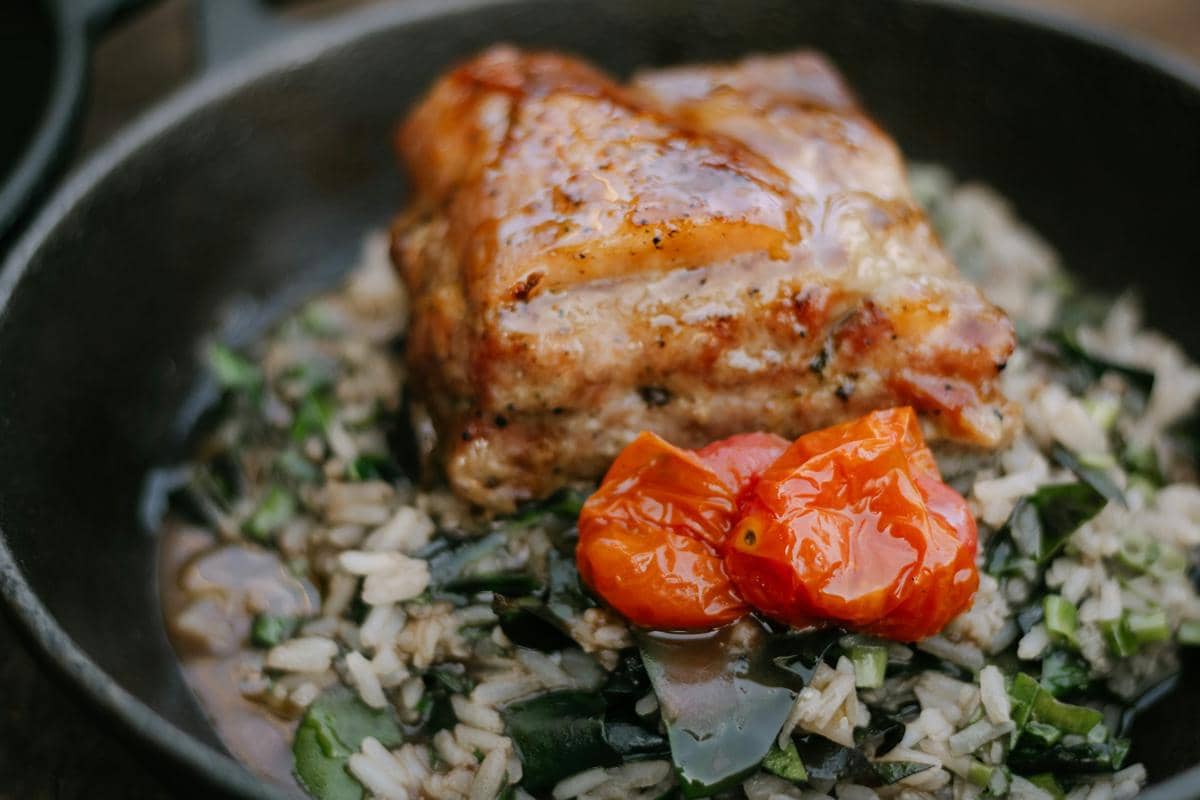 Resep Tomato Garlic Chicken Rice, Pakai Rice Cooker Praktis