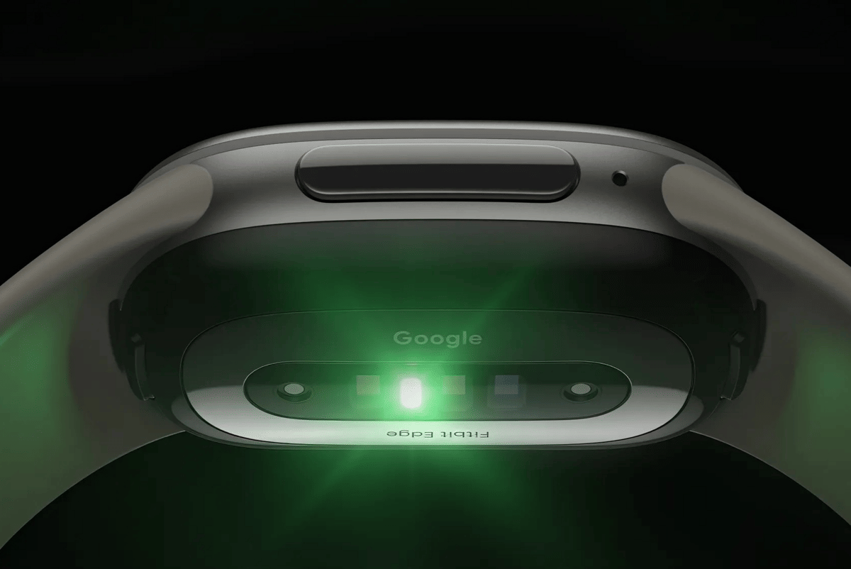 Google Fitbit Edge